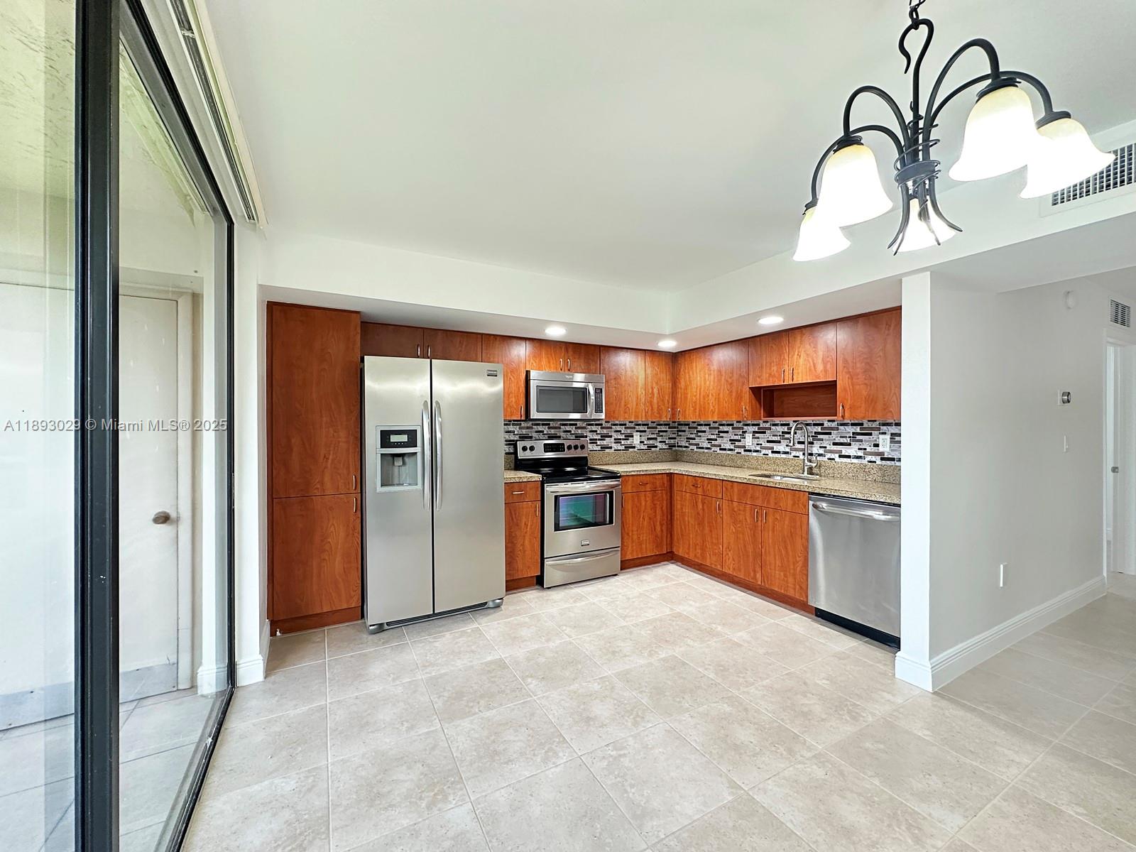 THE HORIZONS CONDO #1 - Residential