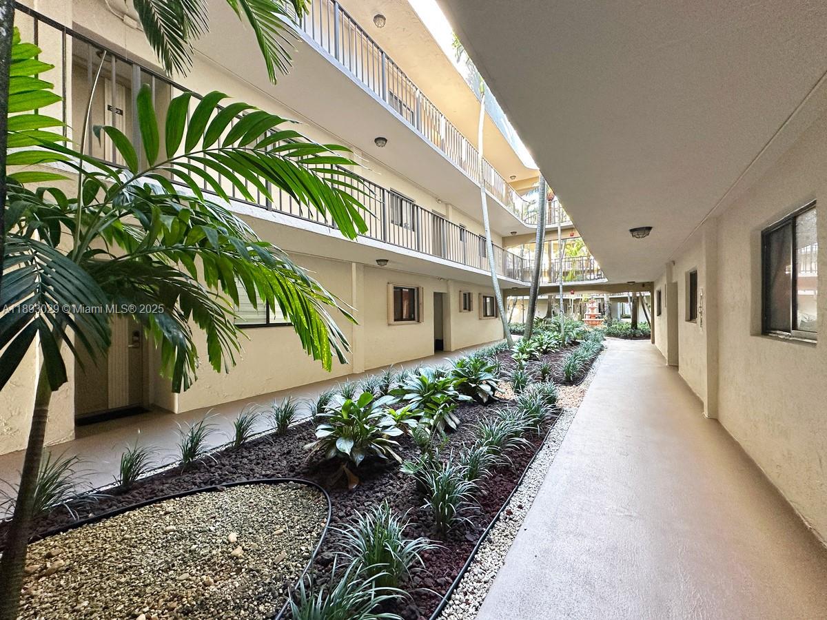 THE HORIZONS CONDO #1 - Residential