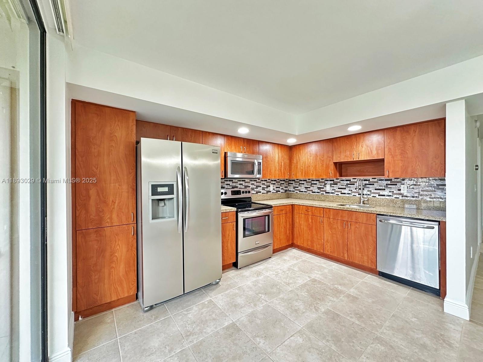 THE HORIZONS CONDO #1 - Residential