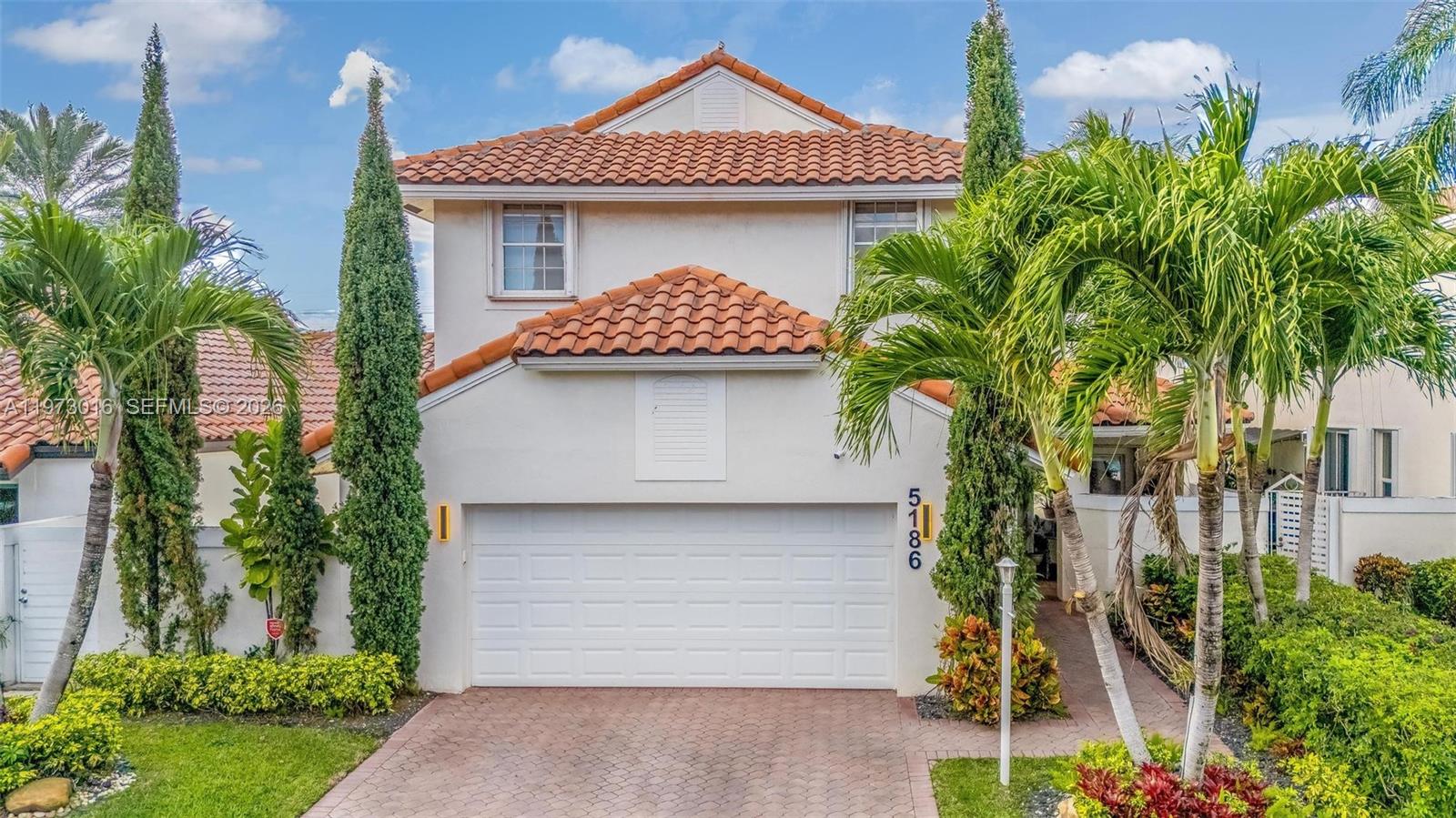 DORAL GLEN T-17816 - Residential