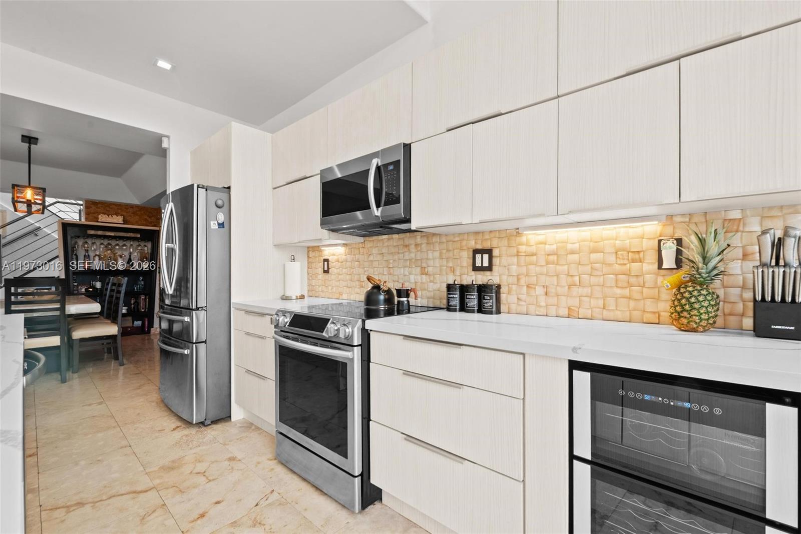 DORAL GLEN T-17816 - Residential