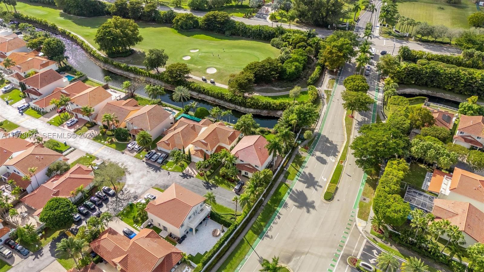 DORAL GLEN T-17816 - Residential