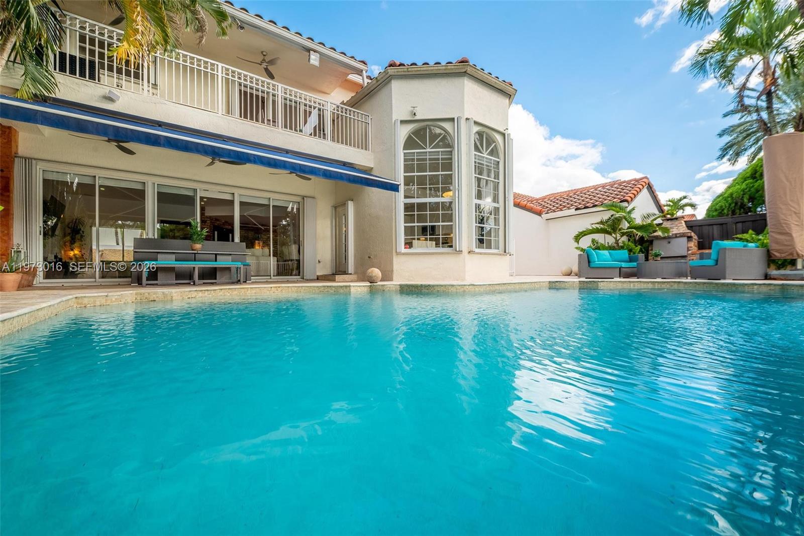 DORAL GLEN T-17816 - Residential