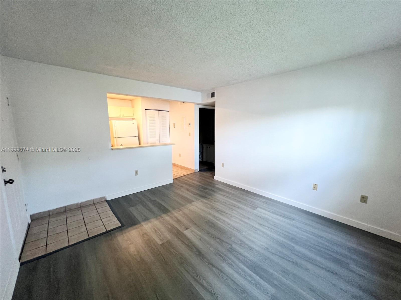PALMS OF PEMBROKE CONDO - Residential Lease