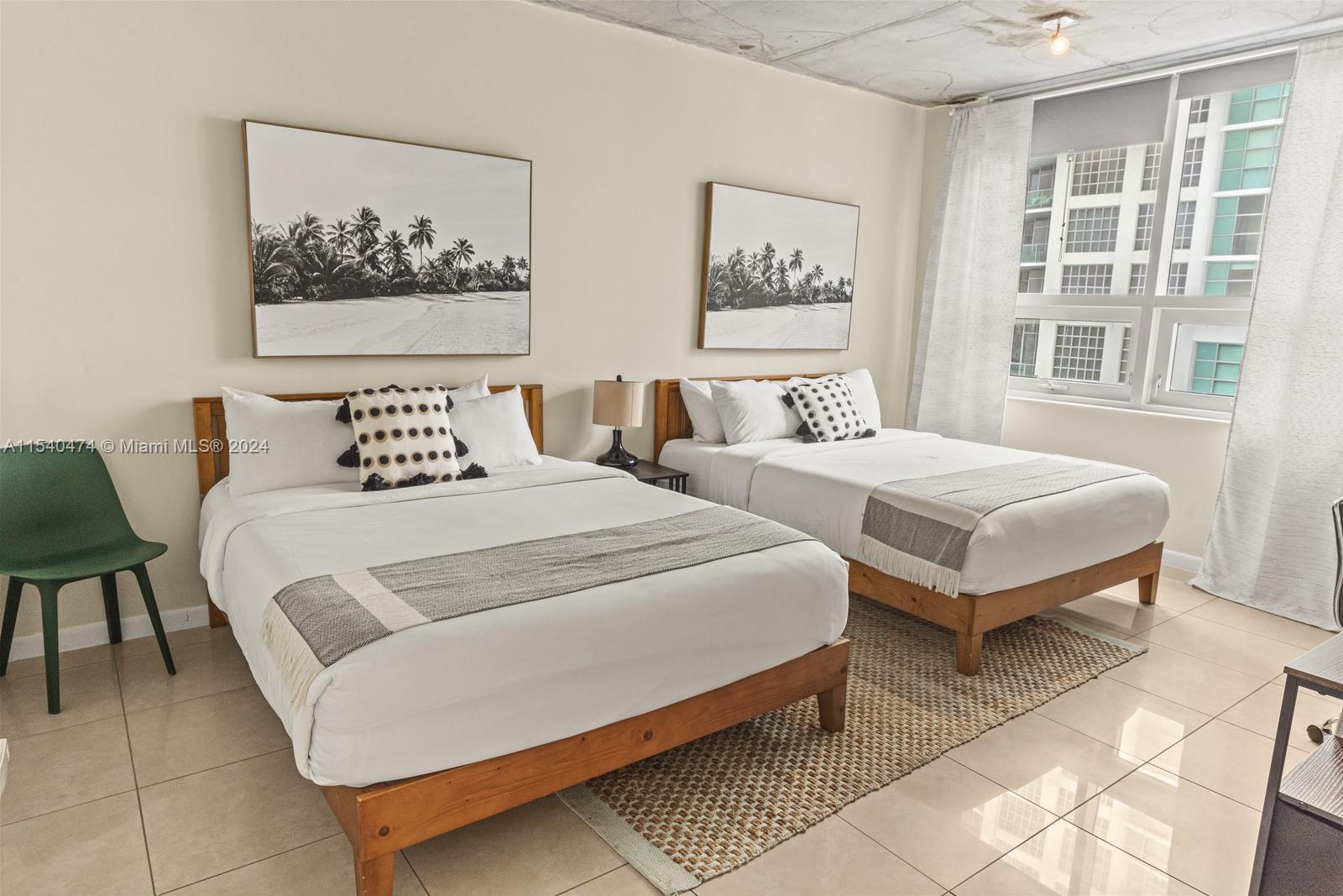 MIDBLOCK MIAMI CONDO - Residential Lease