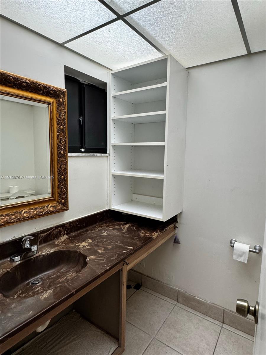 HORIZONS WEST CONDO #3 - Residential Lease