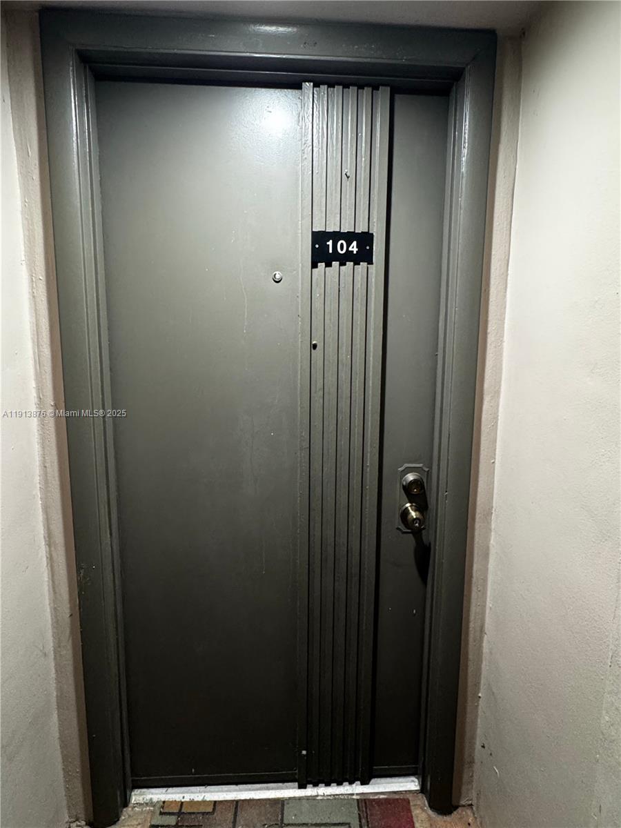 HORIZONS WEST CONDO #3 - Residential Lease