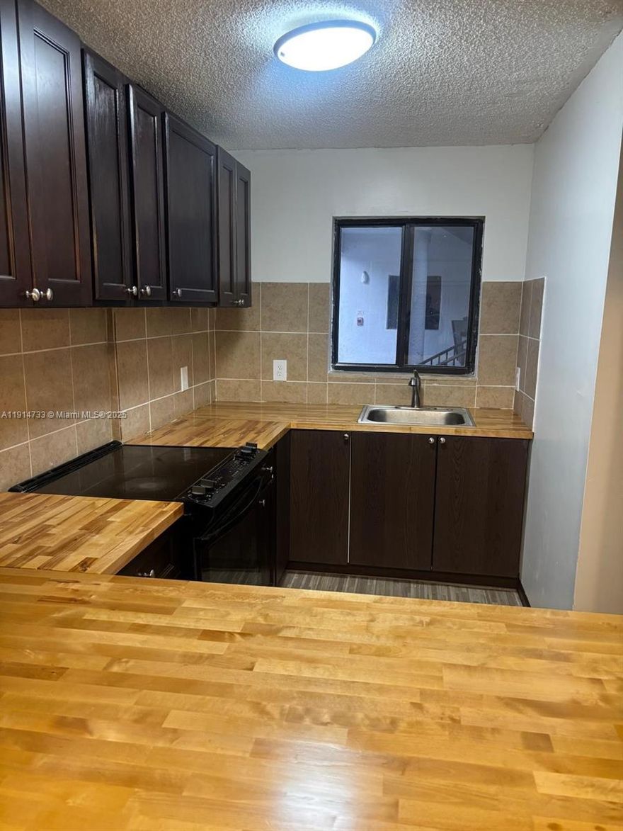 Spacious 2-bed, 2-bath condo in the heart of Hollywood! Just step through the sliding glass door from your living area out to the pool. The kitchen is fully renovated! You’re centrally located: minutes from Downtown Hollywood, the beach, City Hall, and the public library. The community also offers laundry facilities. With easy access to I-95 and a variety of nearby restaurants, this is the perfect place to live!