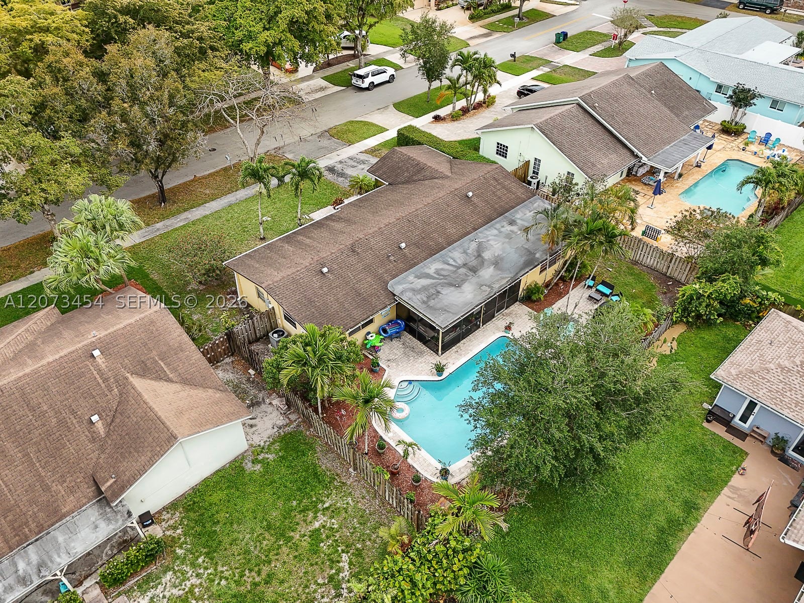 5009 SW 104th Ave