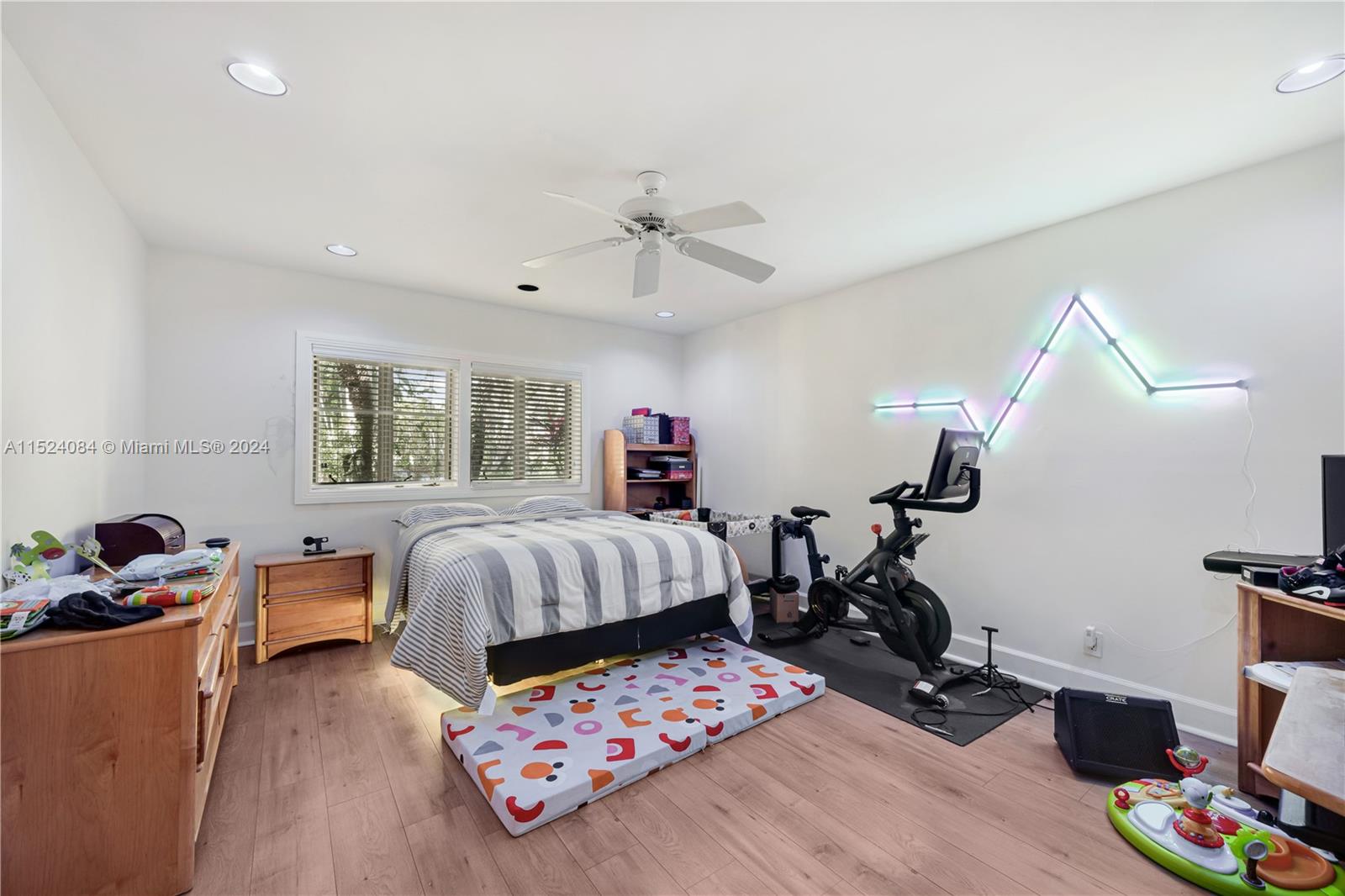 HALLMARK HEIGHTS ESTATES - Residential