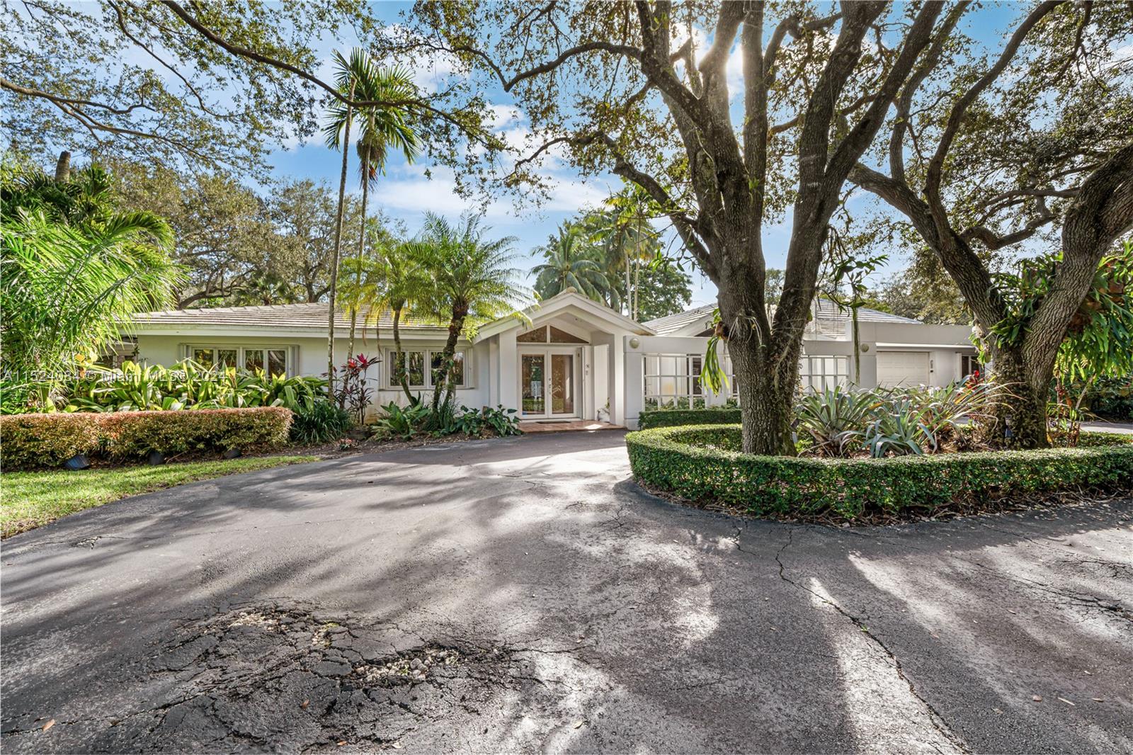 HALLMARK HEIGHTS ESTATES - Residential