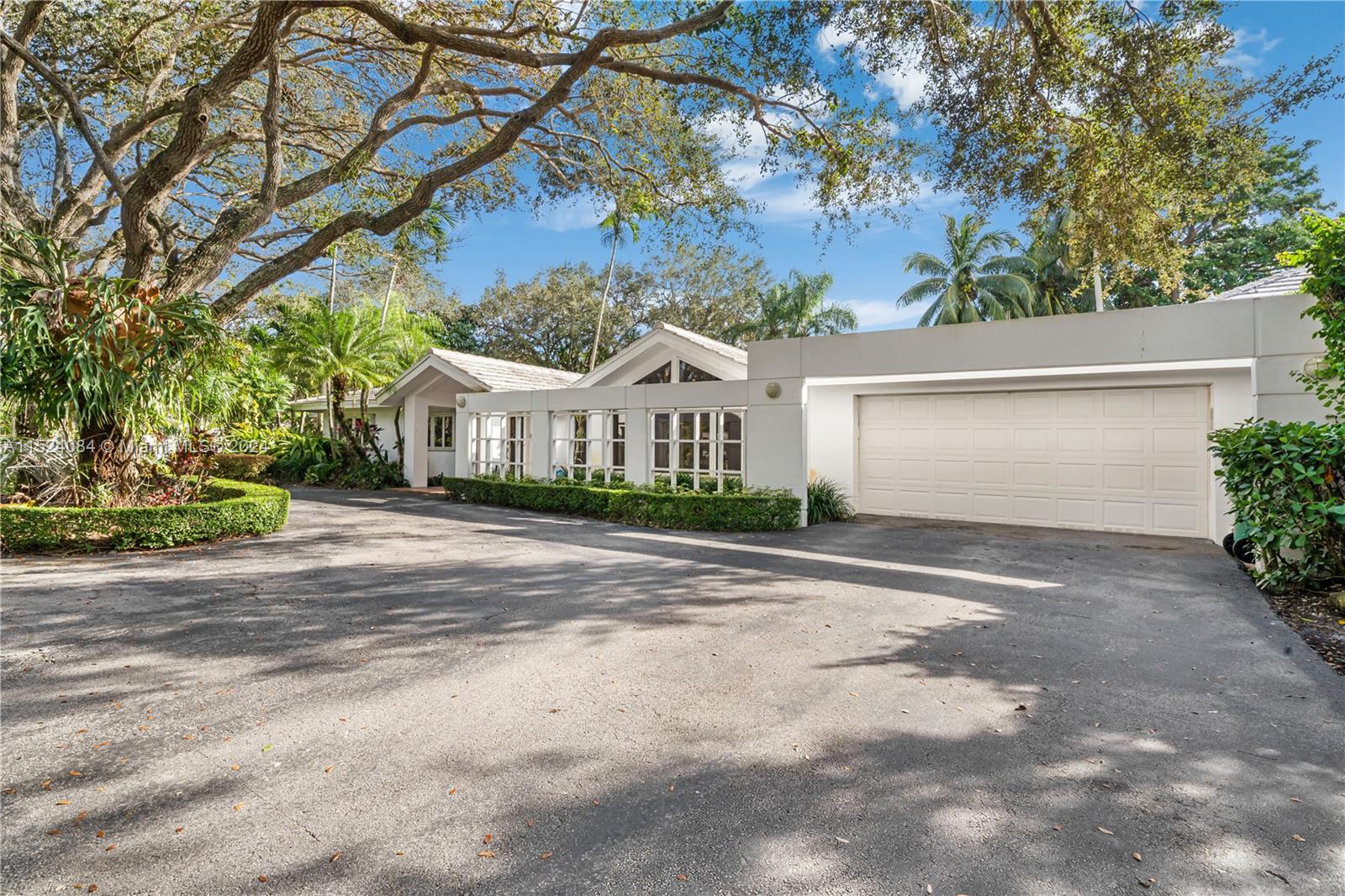 HALLMARK HEIGHTS ESTATES - Residential