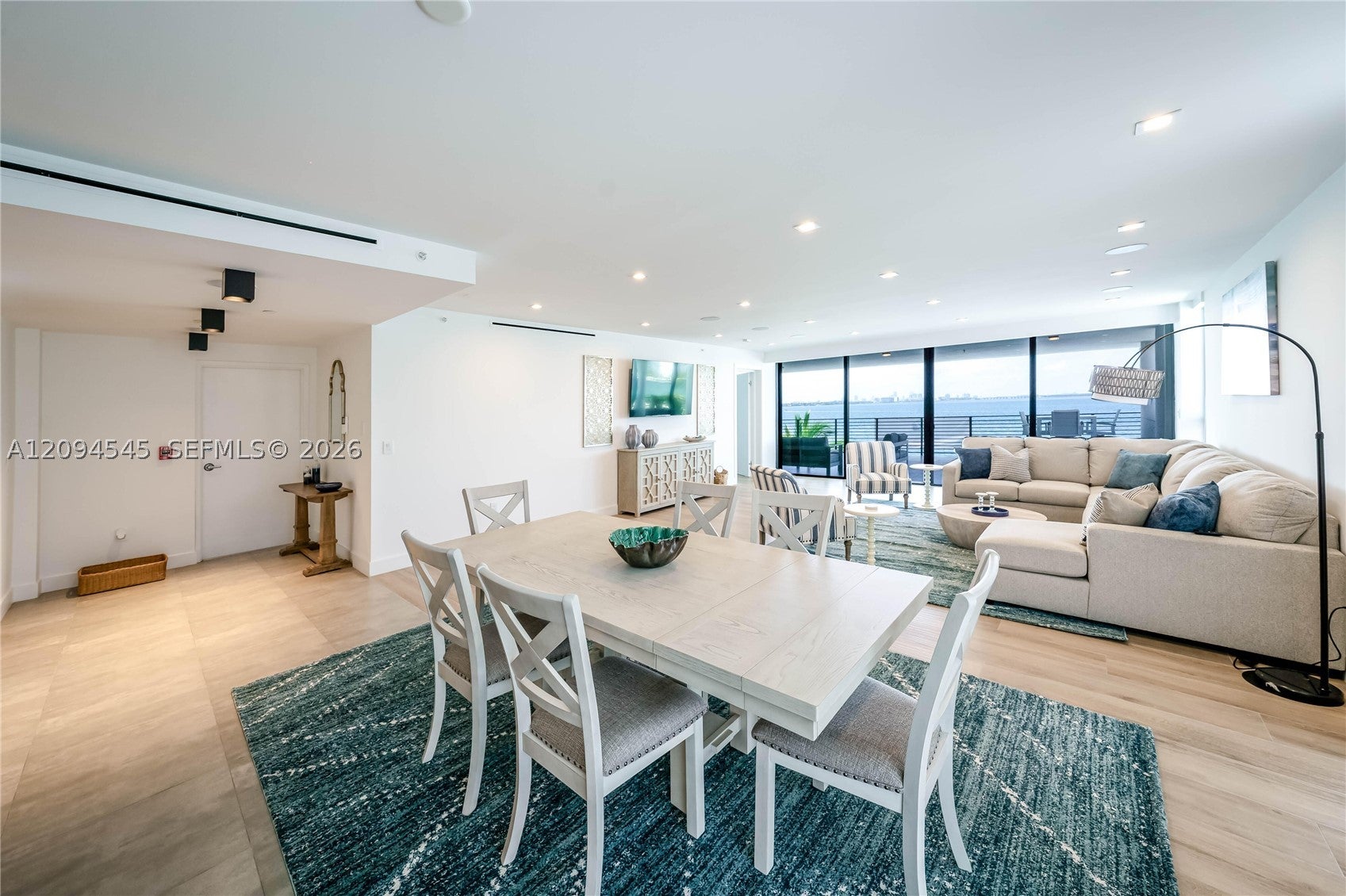 1930 Bay Dr 2, Miami Beach, FL, 33141/$3,250,000 2 1930 Bay Dr 2