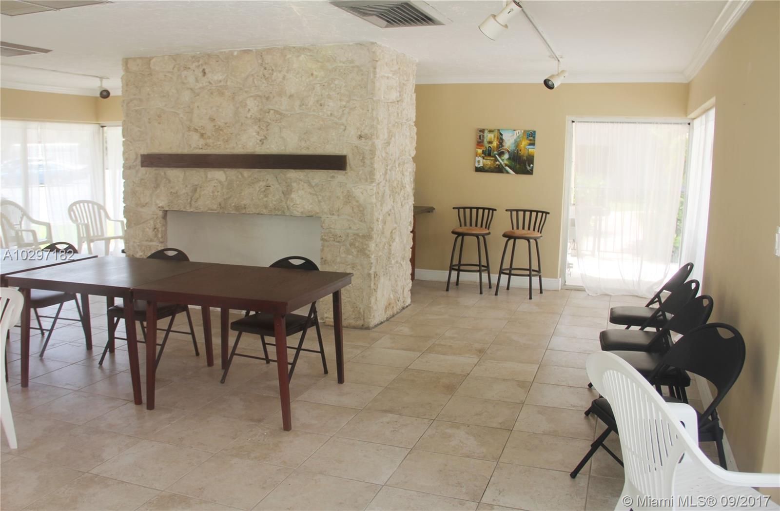 KINGSTON SQUARE CONDO - Residential Lease