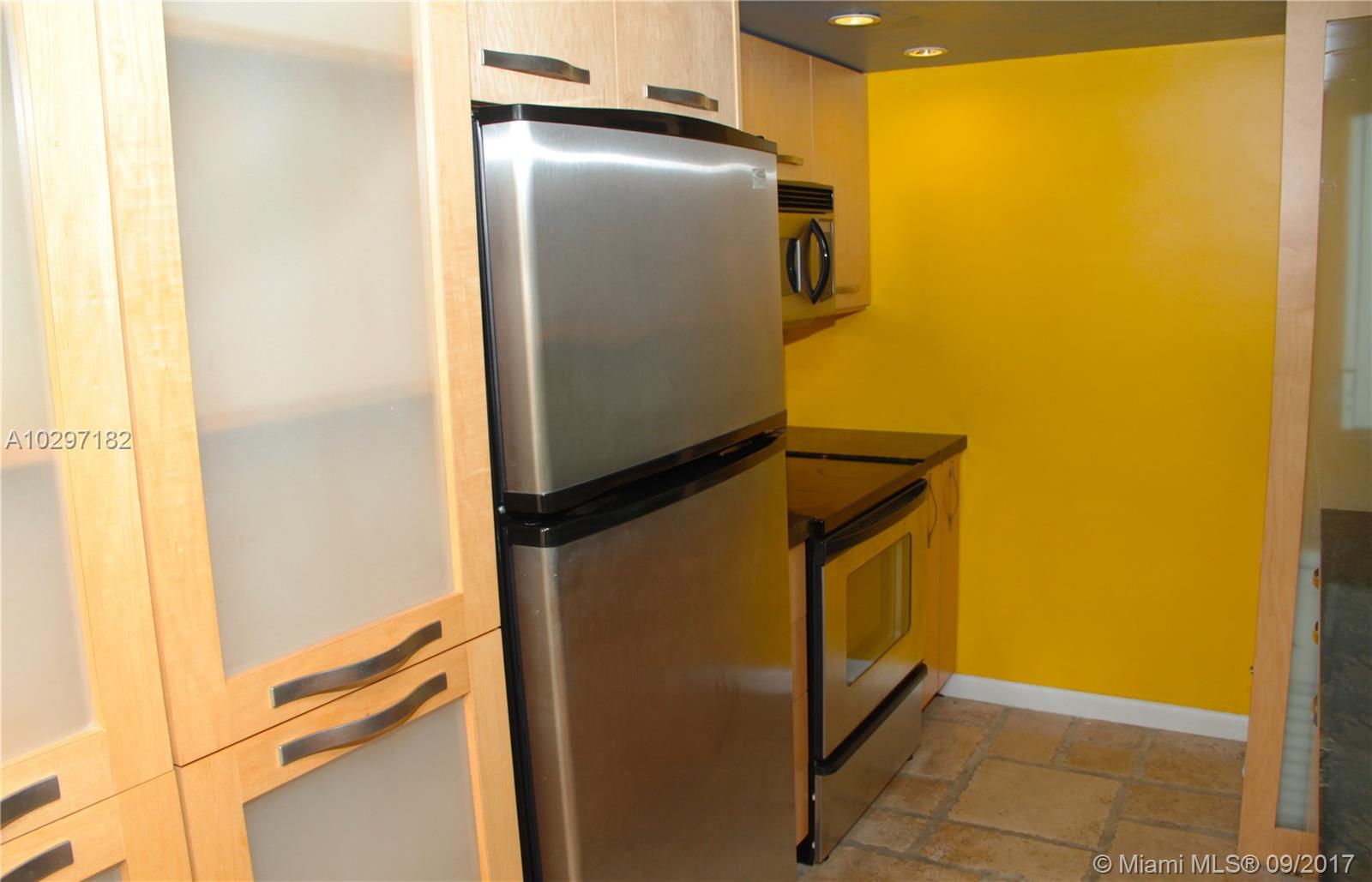 KINGSTON SQUARE CONDO - Residential Lease