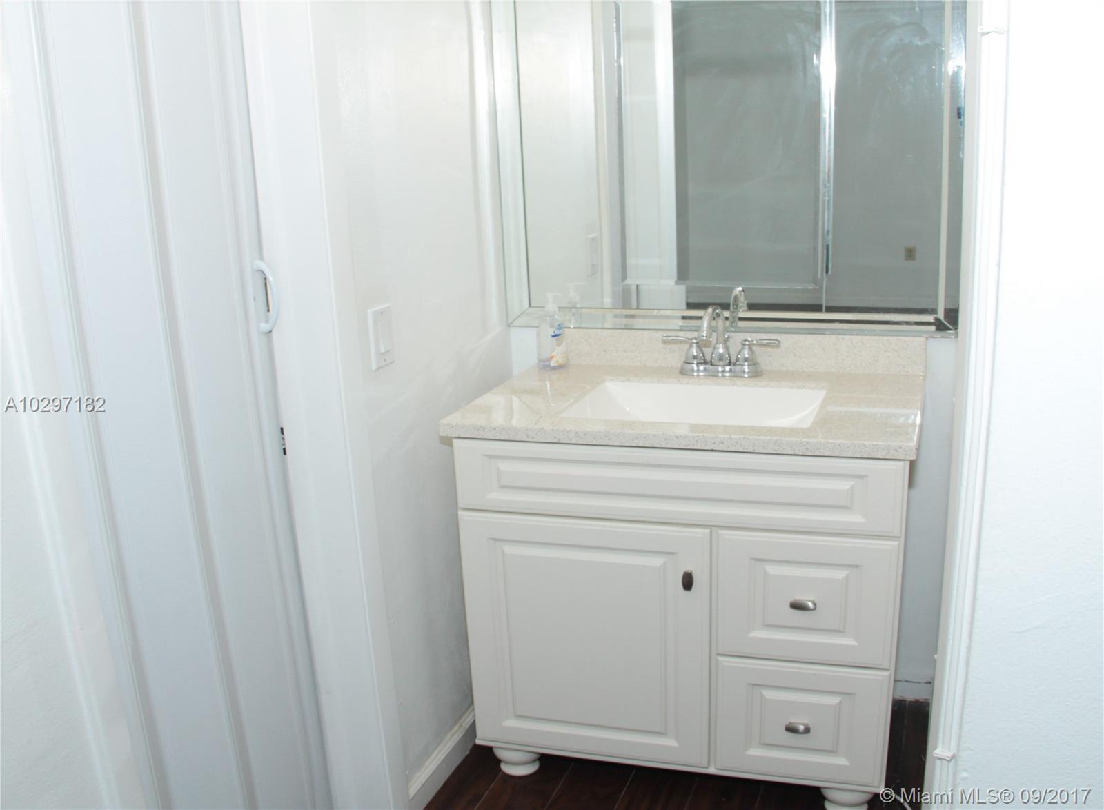 KINGSTON SQUARE CONDO - Residential Lease