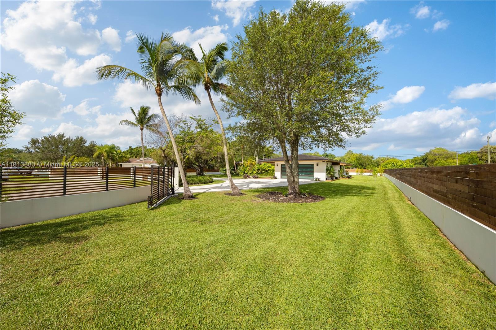 GRANADA GARDENS - Residential