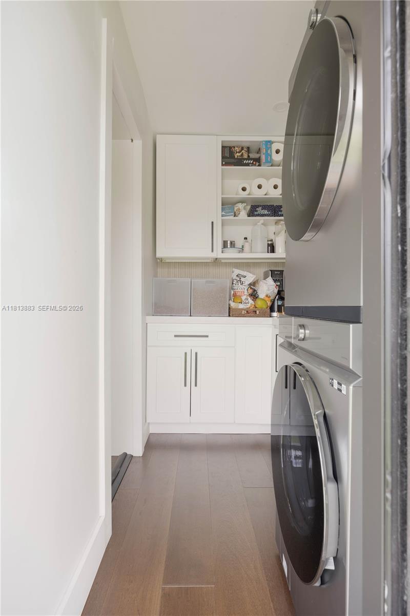 GRANADA GARDENS - Residential