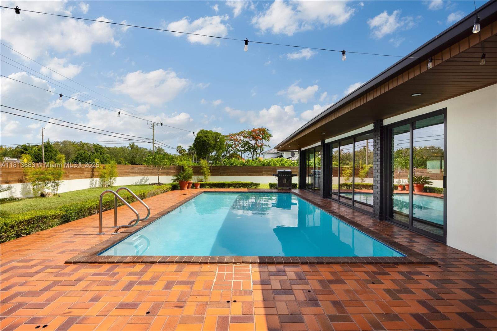 GRANADA GARDENS - Residential