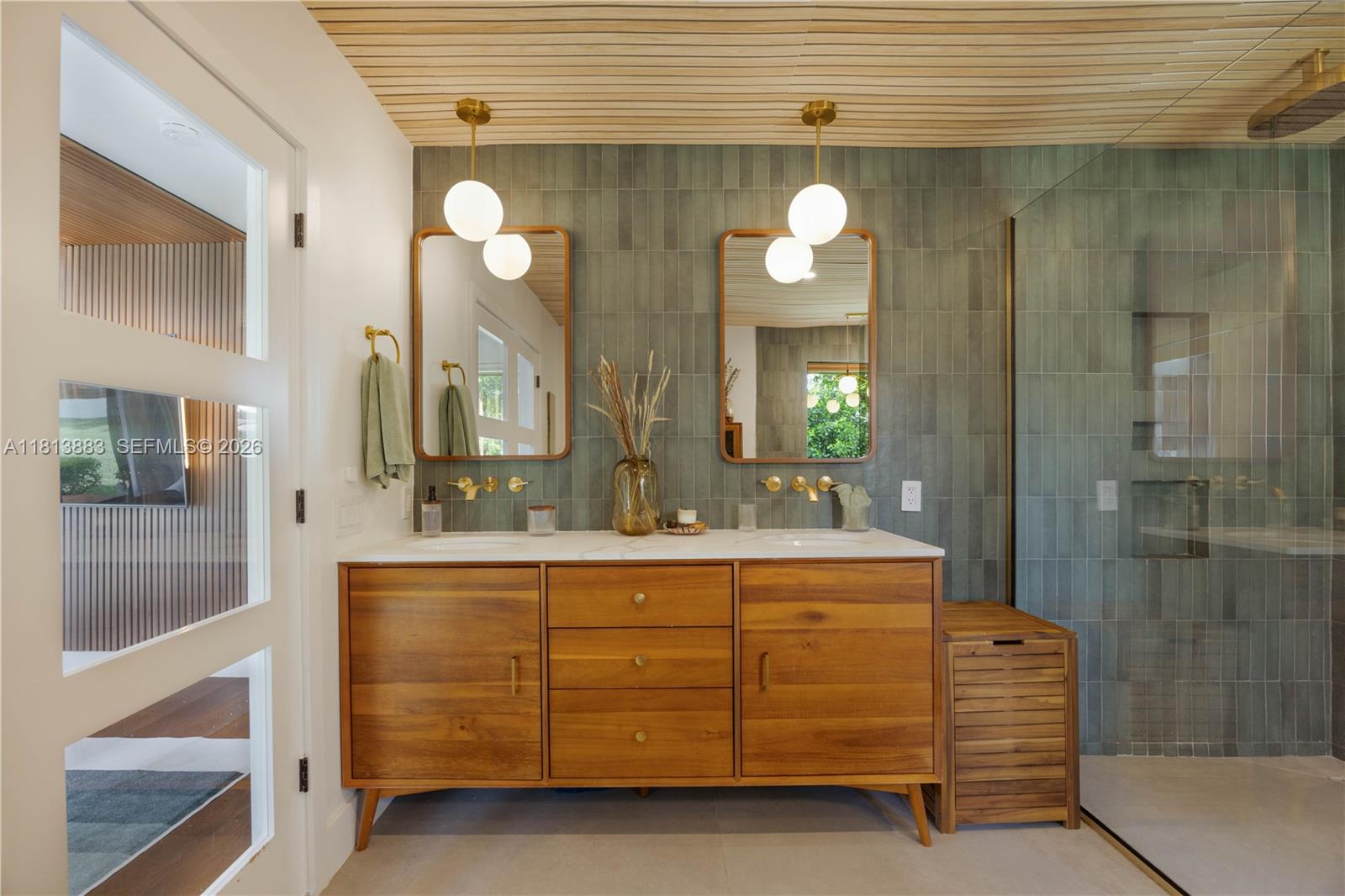 GRANADA GARDENS - Residential