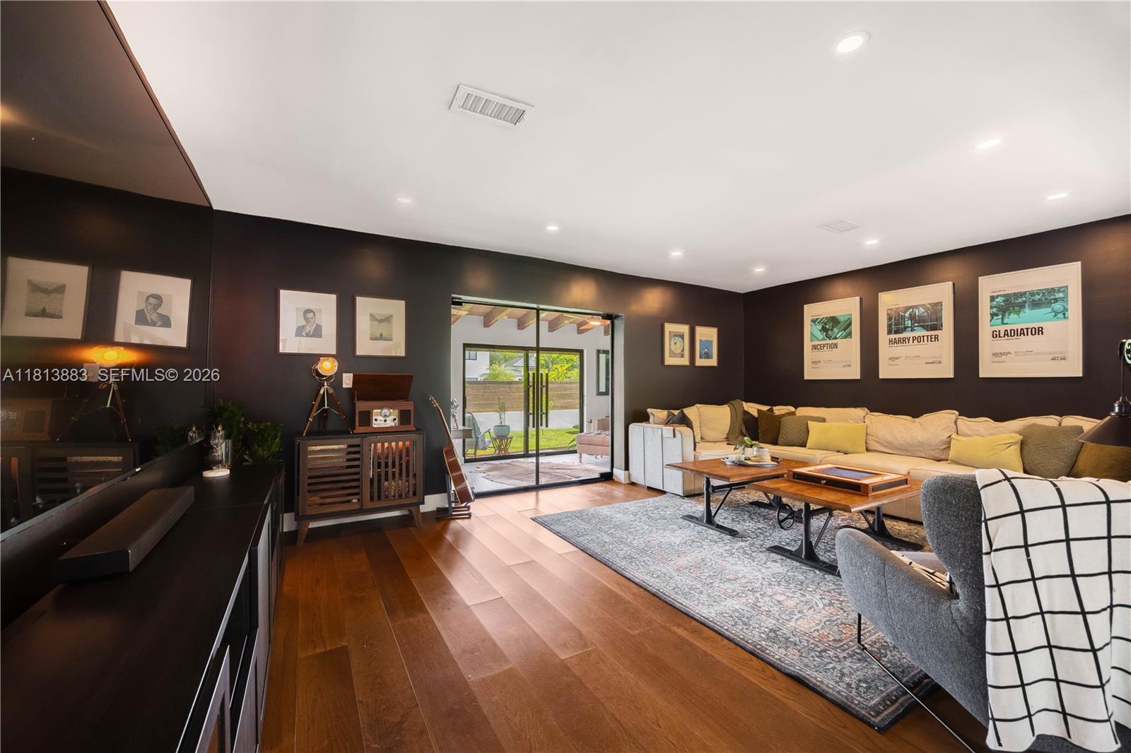 GRANADA GARDENS - Residential