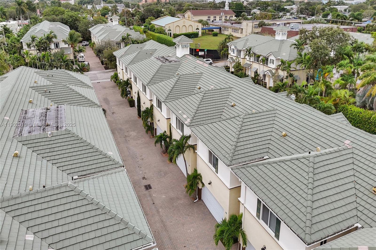 PARROT COVE - Residential