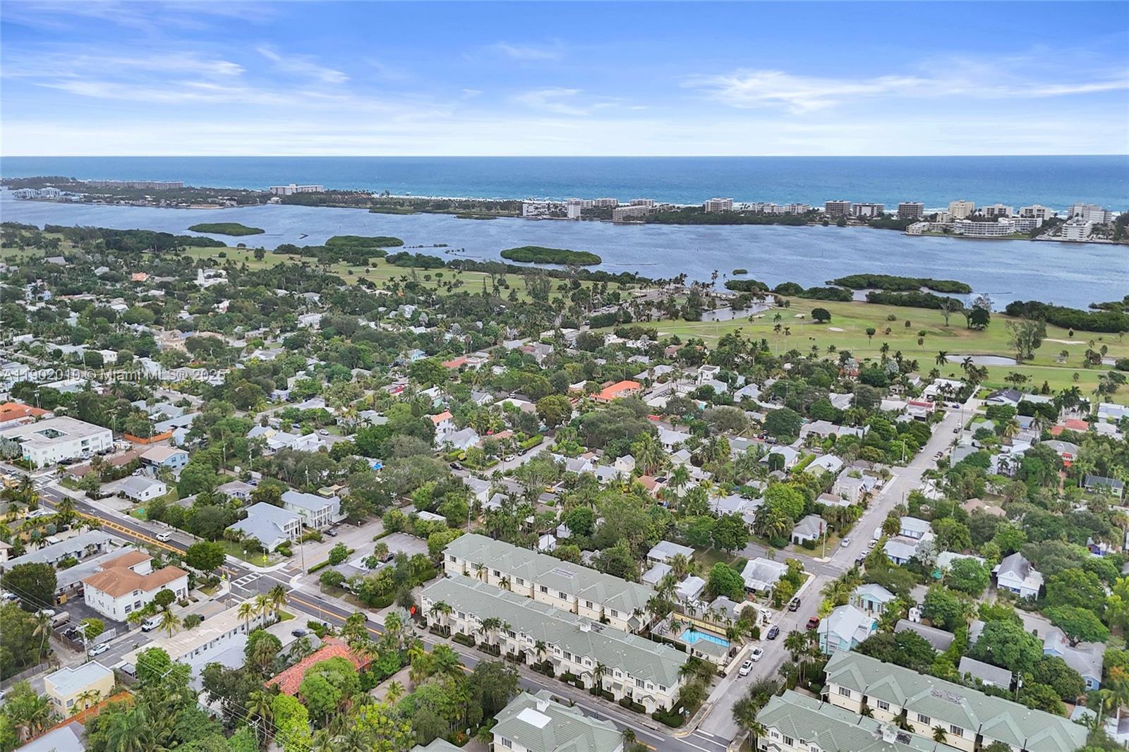 PARROT COVE - Residential