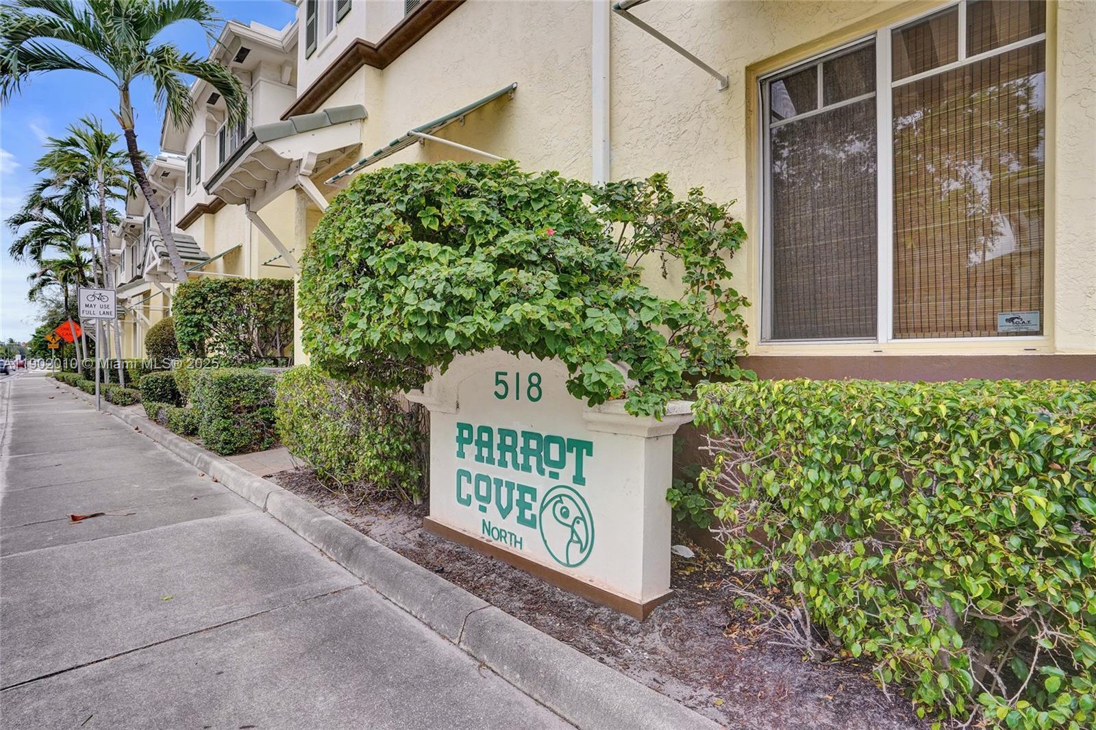 PARROT COVE - Residential