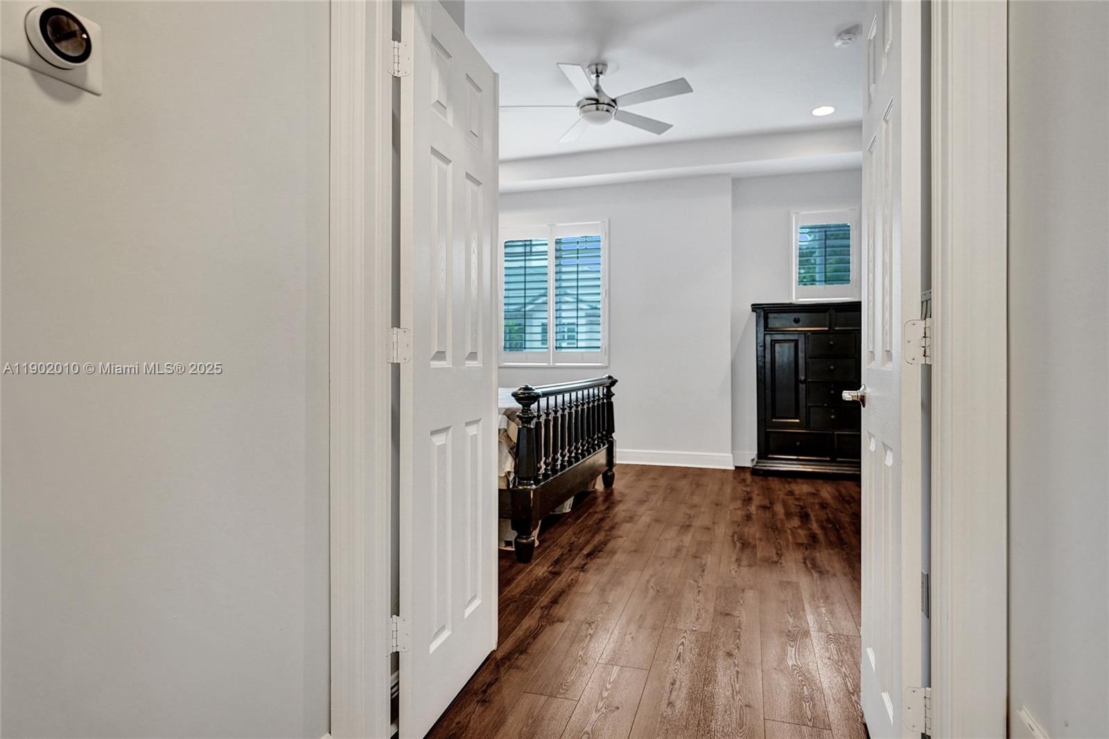 PARROT COVE - Residential