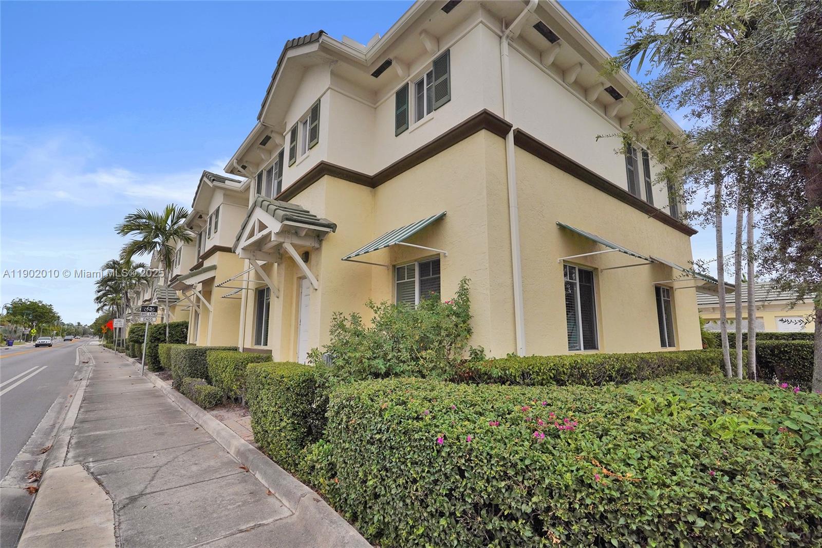 PARROT COVE - Residential