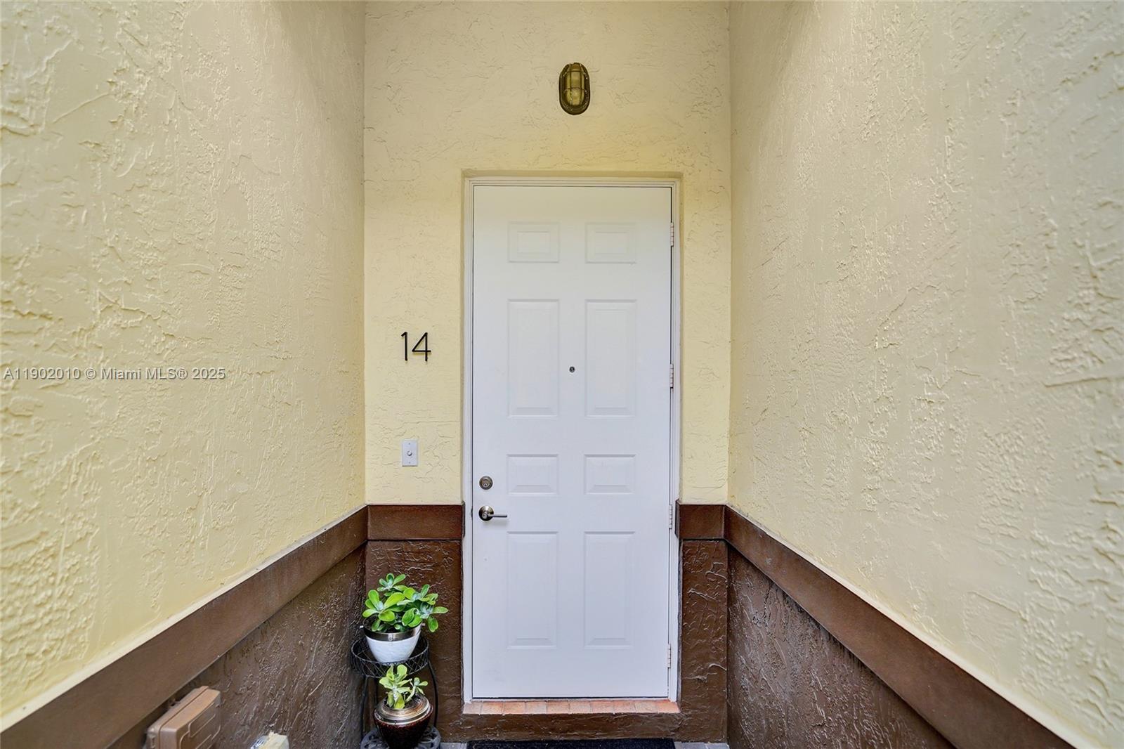 518 N Federal Hwy 14