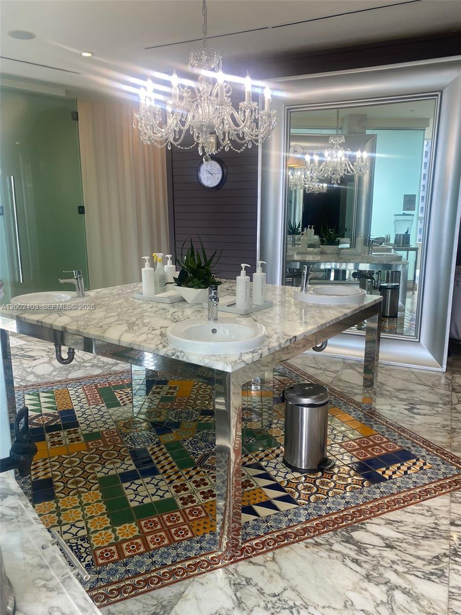 ICONBRICKELL CONDO NO 1 - Residential