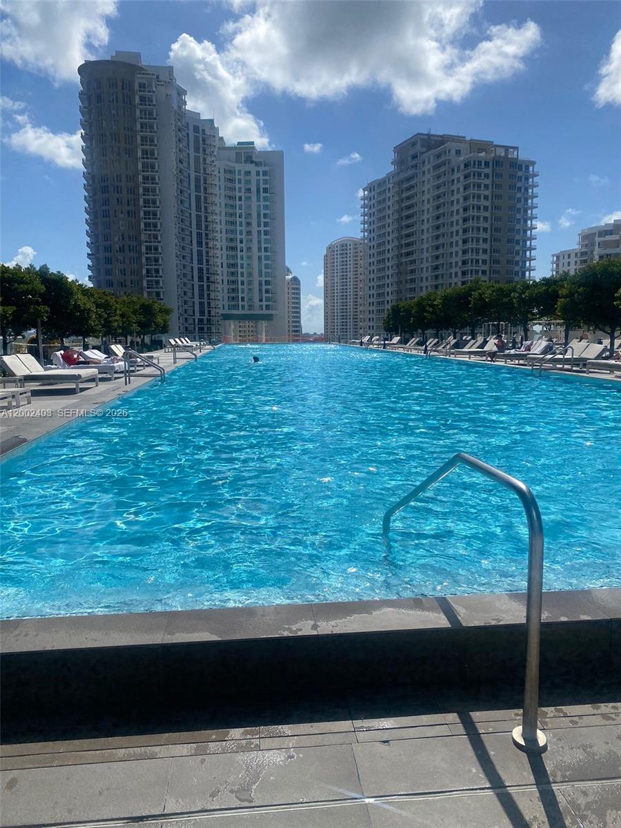 ICONBRICKELL CONDO NO 1 - Residential