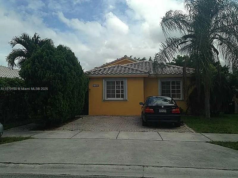 OPEN TO INVESTORS OR THOSE INTERESTED IN OCCUPYING. Beautiful 3 bedroom/2.5 bathroom home in Hammocks. NO HOA. Close to shopping, A+ schools, and entertainment. Great location for your family at an affordable price.
FOR INVESTORS: Currently rented for 2900 on a month to month lease but rents around the area are much higher.
Message me for information and showings