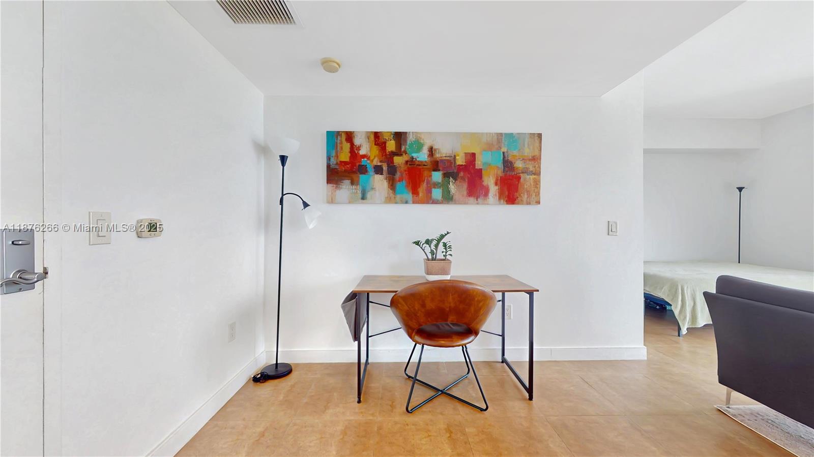 LATITUDE ON THE RIVER CON - Residential