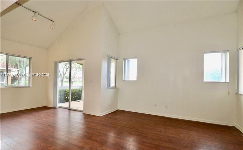 COLONNADES CONDO - Residential Lease