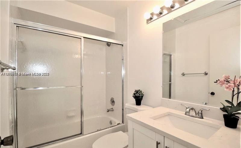 COLONNADES CONDO - Residential Lease