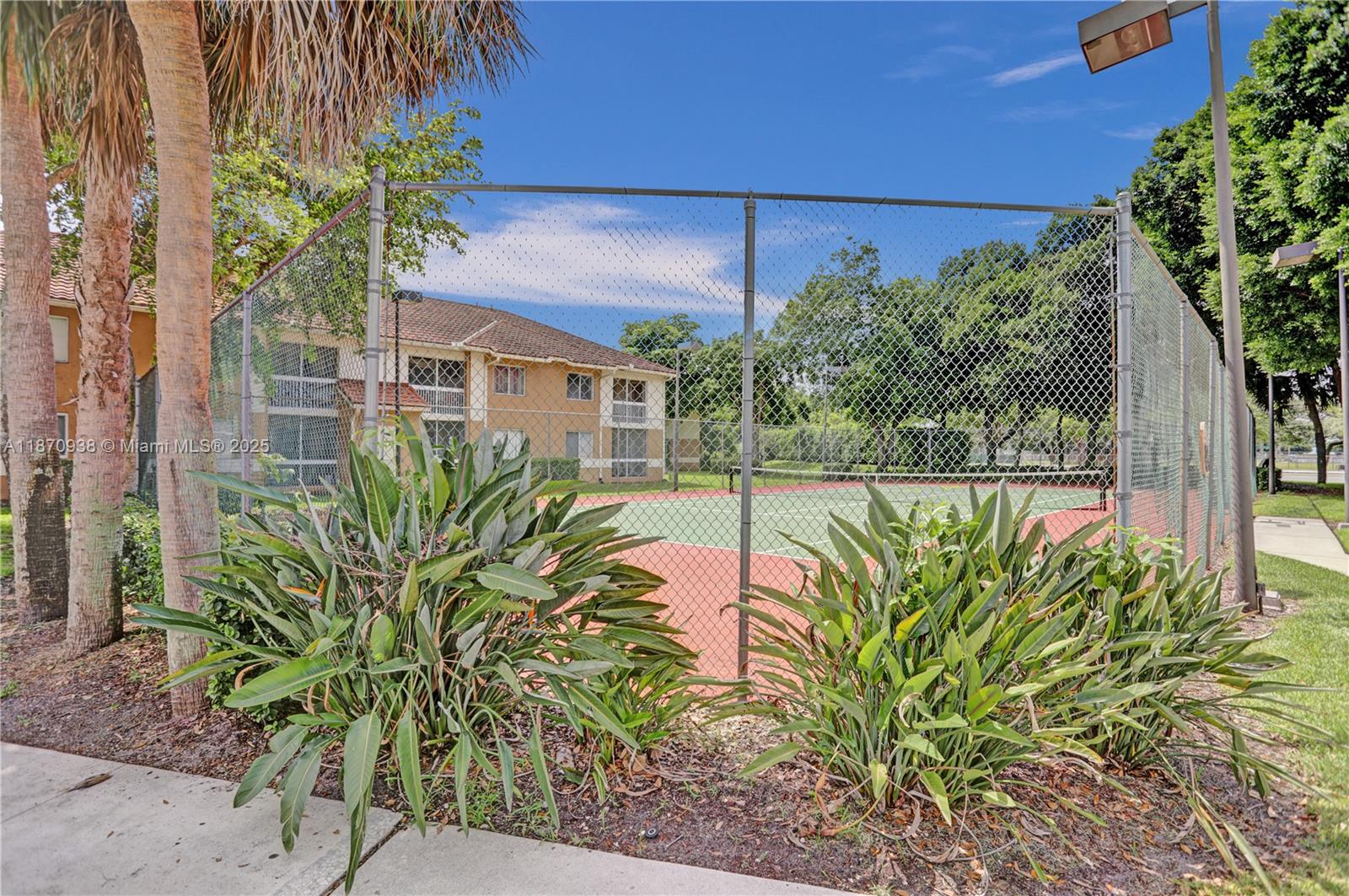 COLONNADES CONDO - Residential Lease