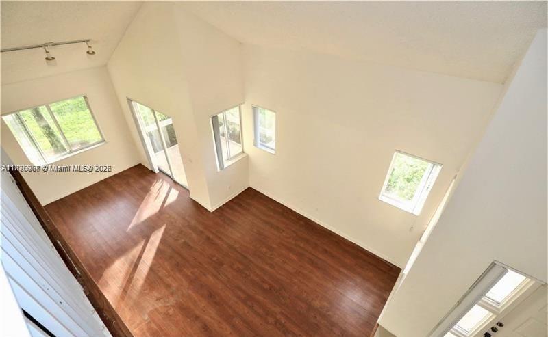 COLONNADES CONDO - Residential Lease