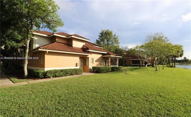 COLONNADES CONDO - Residential Lease