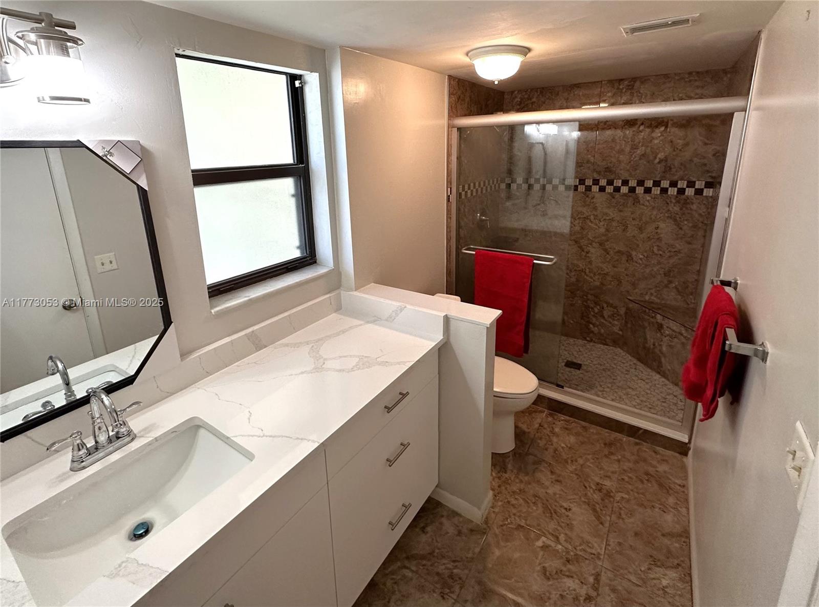 PALM VILLAS CONDO APTS - Residential Lease