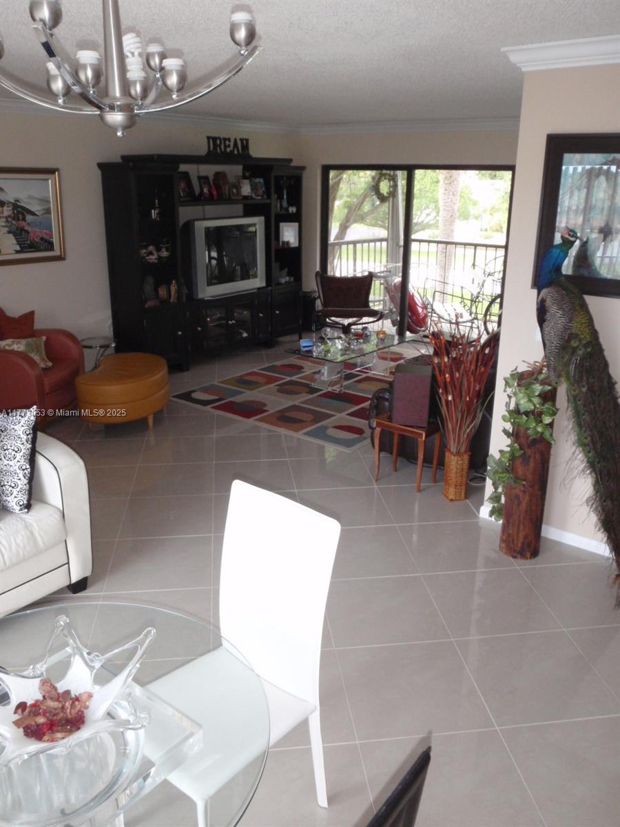 PALM VILLAS CONDO APTS - Residential Lease