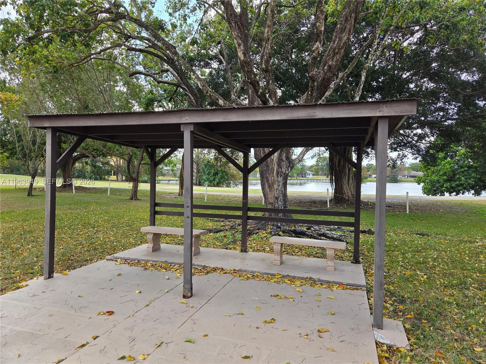 GREENS CONDO APTS PHASE I - Residential