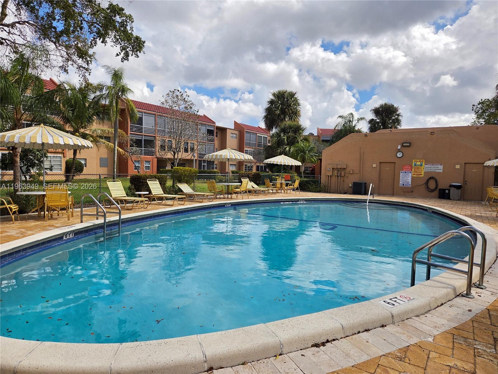 GREENS CONDO APTS PHASE I - Residential