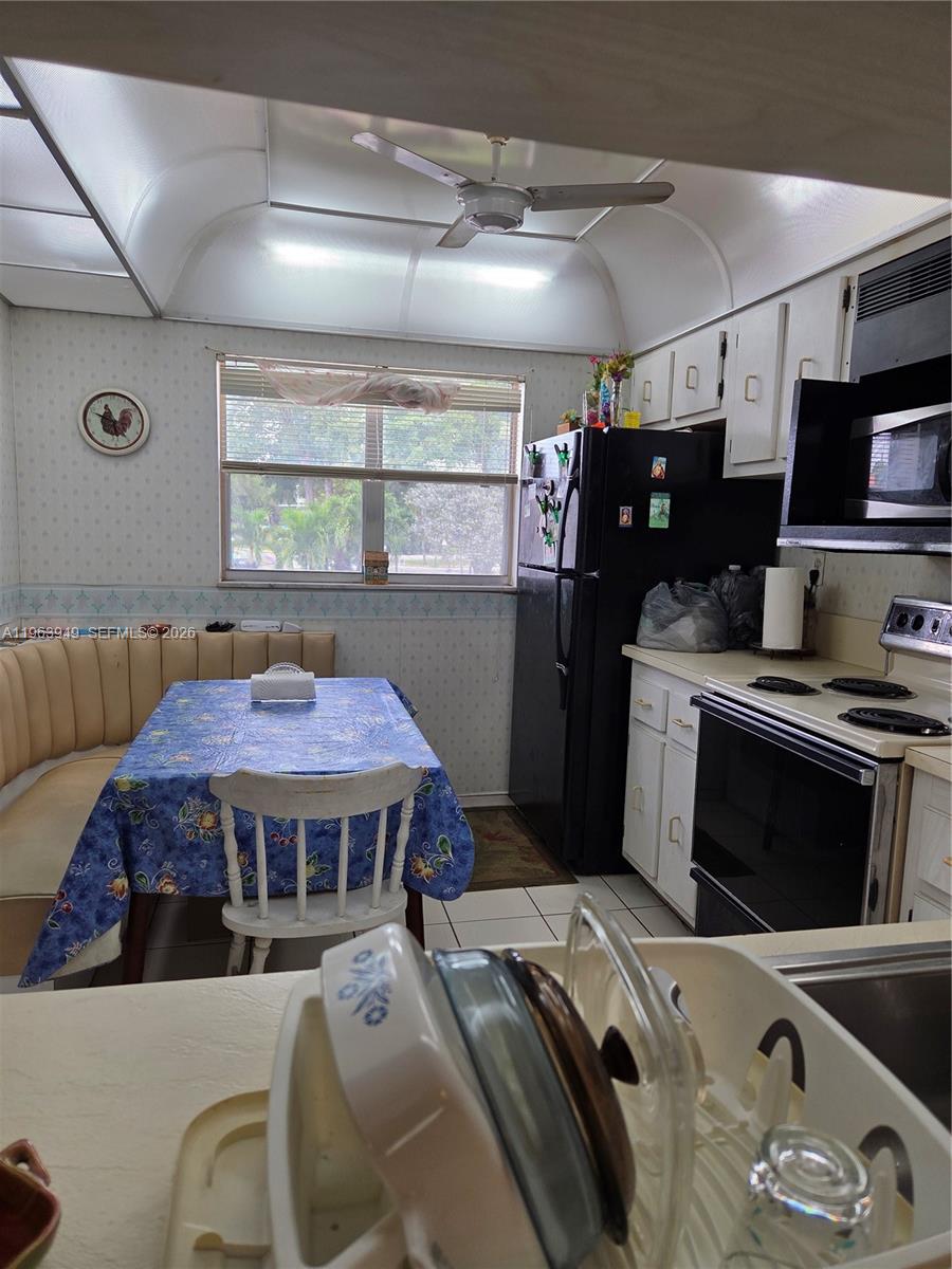 GREENS CONDO APTS PHASE I - Residential