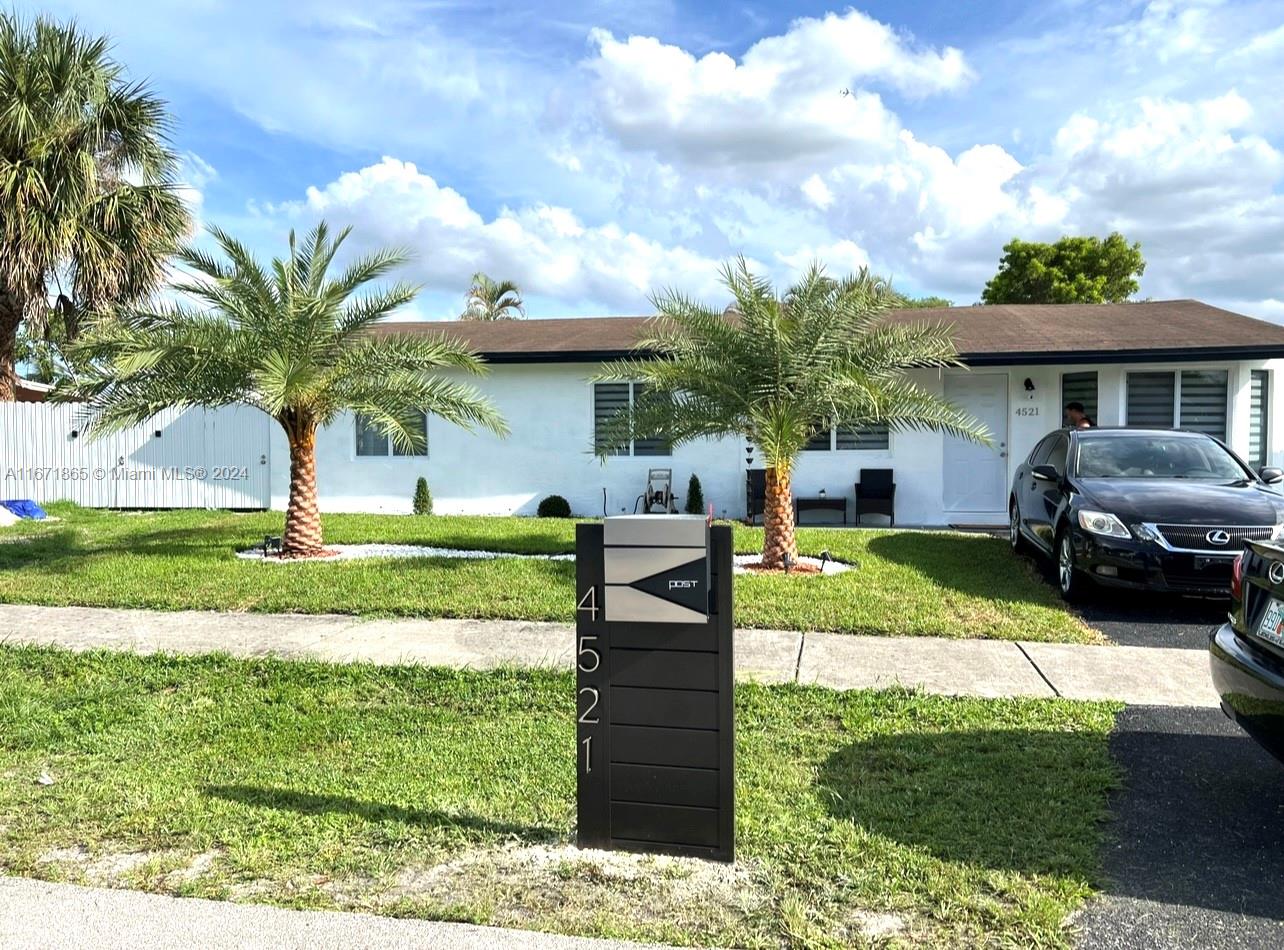 DO NOT MISS THIS OPPORTUNITY TO RENT THIS HOME LOCATED IN THE HEART OF THE FT LAUDARDALE, VERY FRESH AND BRIGHT CORNER 3/2 SINGLE FAMILY HOUSE, CLOSE TO THE HIGHWAYS 595, 95, TURNPIKE, 75, 441, AIRPORT, SCHOOLS, SUPERMARKERT, IMPACT DOOR WINDOWS, BRAND NEW KITCHEN, NEW FLOORING.