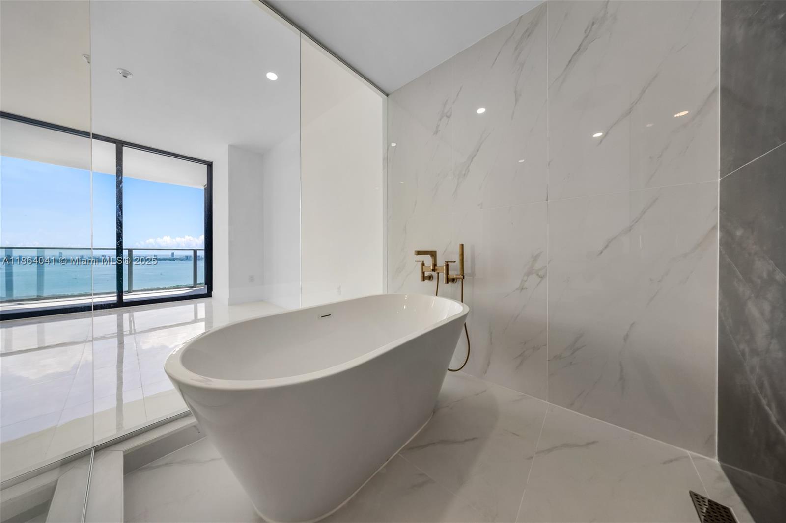 Aria reserve Miami - Residential