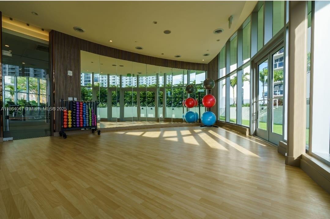 Aria reserve Miami - Residential