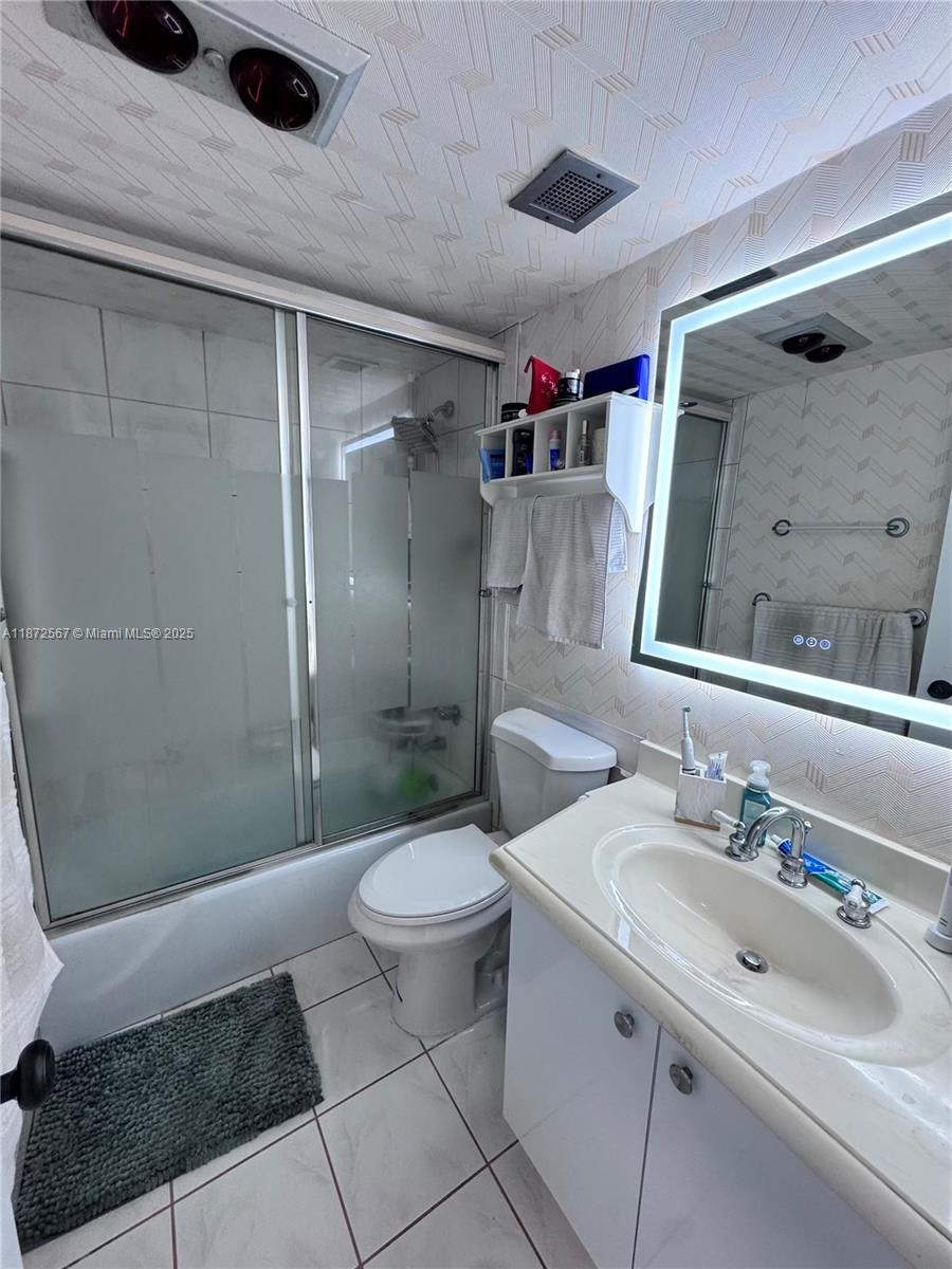 HEMISPHERES CONDO - Residential