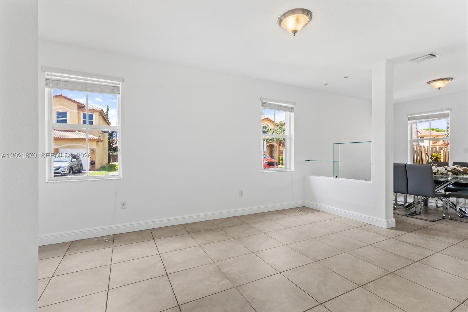ISLANDS AT DORAL TOWNHOME - Residential